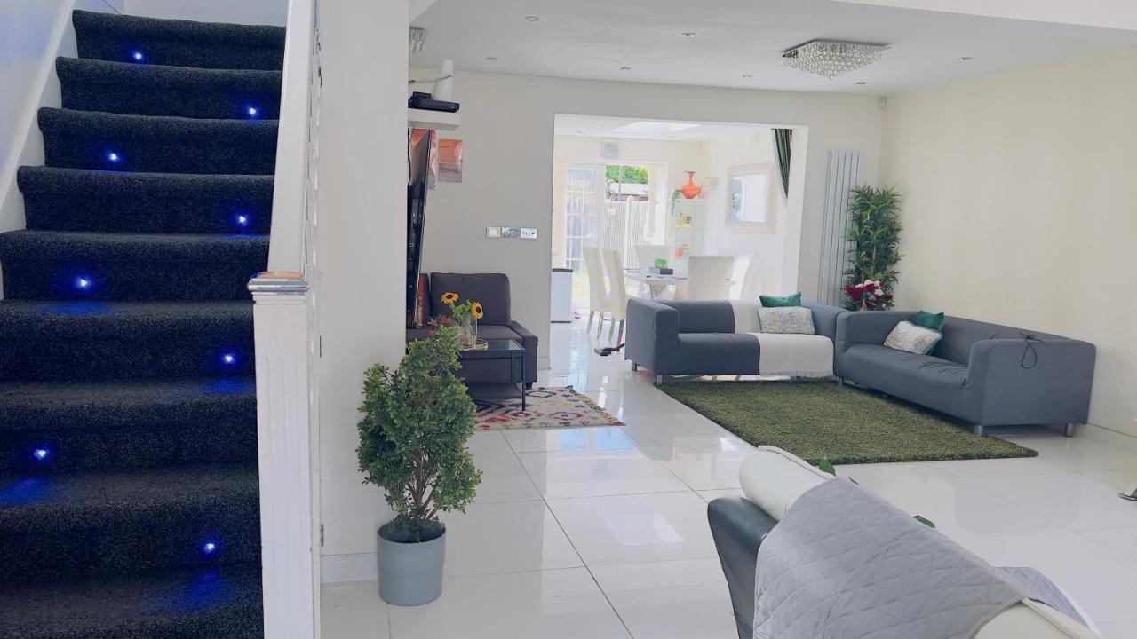 Barking Haven Retreat - Airport - Parking - Train Station * Barking (Greater London)