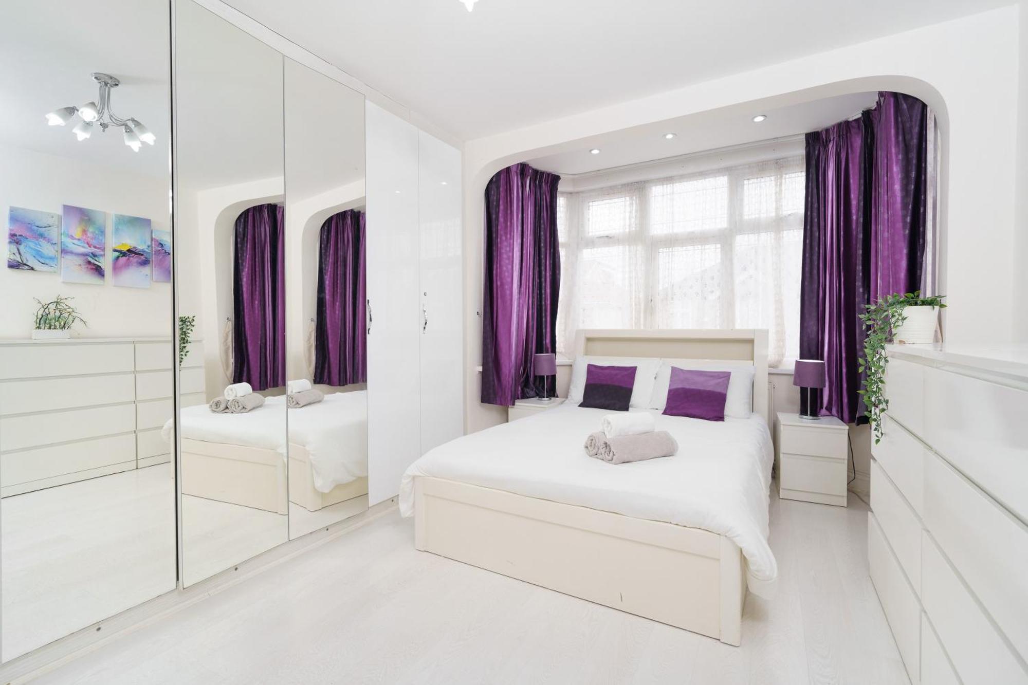 Barking Haven Retreat - Airport - Parking - Train Station Holiday home Barking (Greater London)