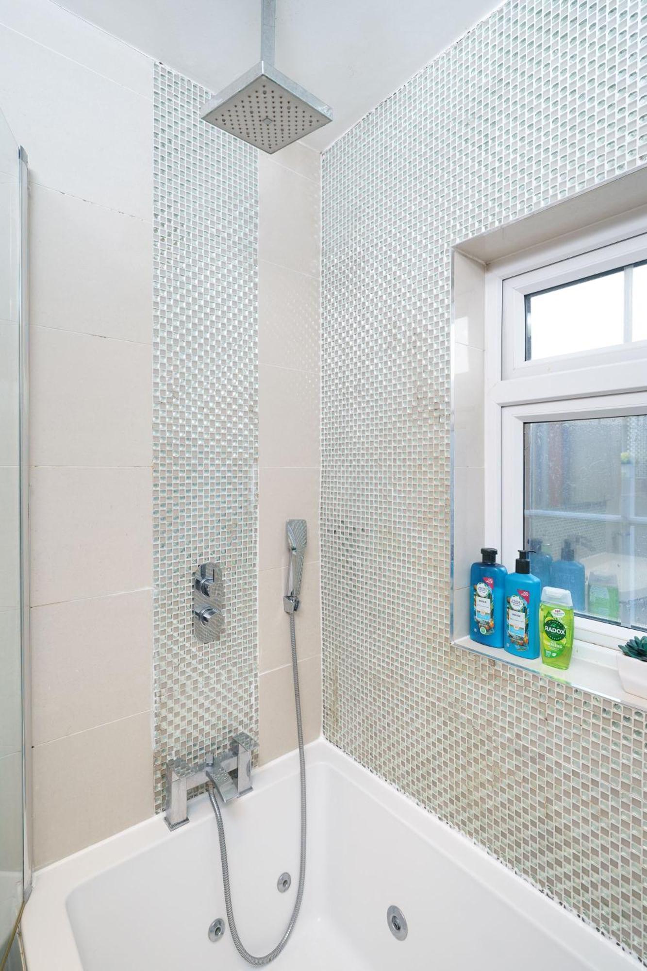 Holiday home Barking Haven Retreat - Airport - Parking - Train Station *