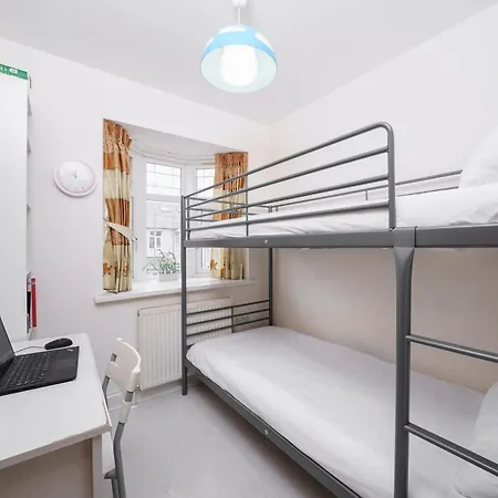 Barking Haven Retreat - Airport - Parking - Train Station Villa Exterior photo